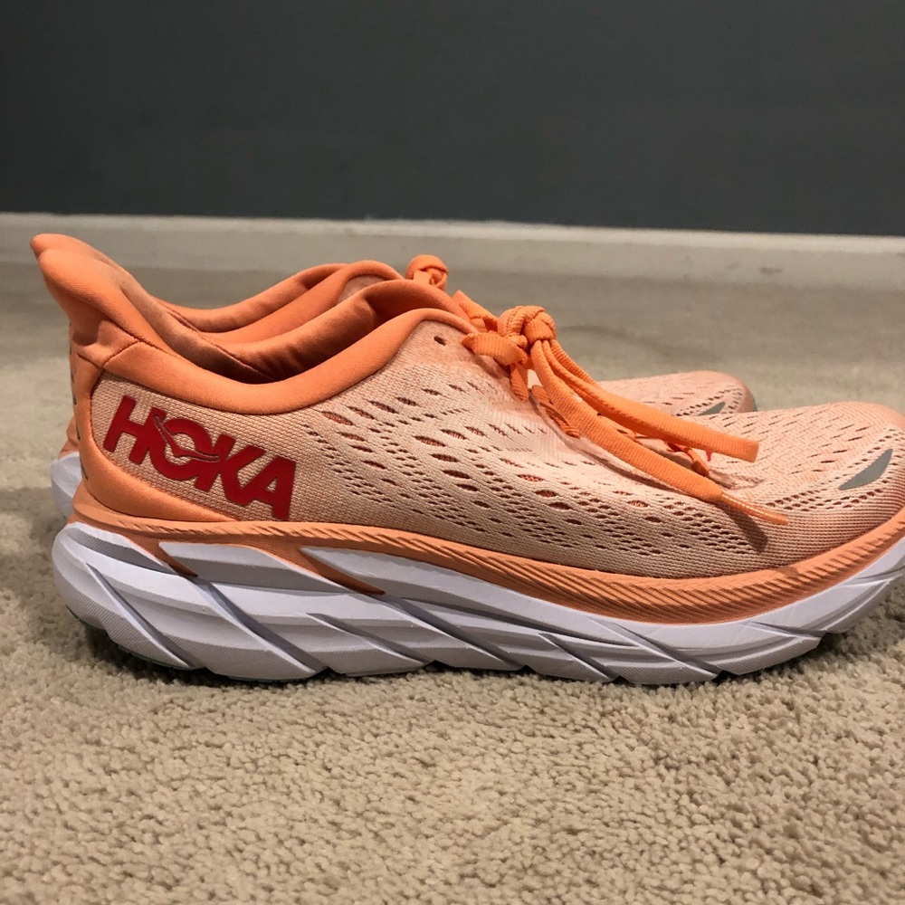 HOKA ONE ONE CLIFTON 8 RUNNING SHOES